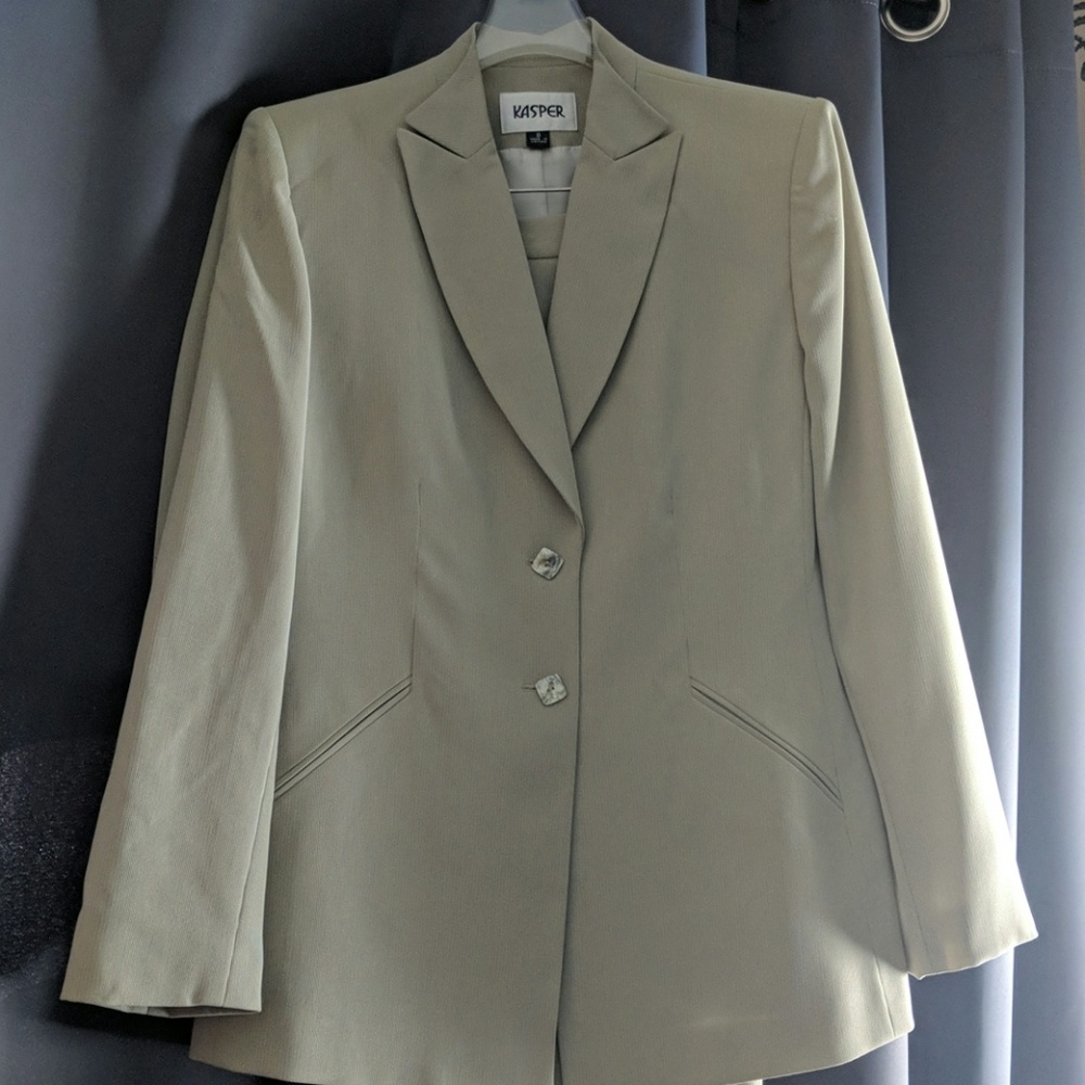 Kasper Women's Suit